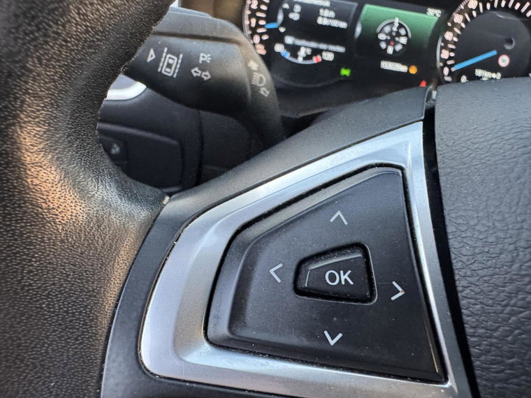 Vehicle Image 24