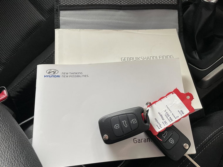 Vehicle Image 22