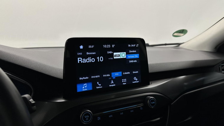 Vehicle Image 36