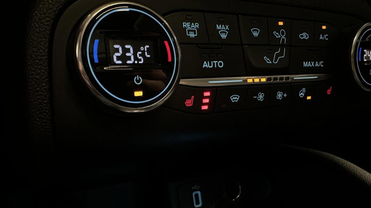 Vehicle Image 45
