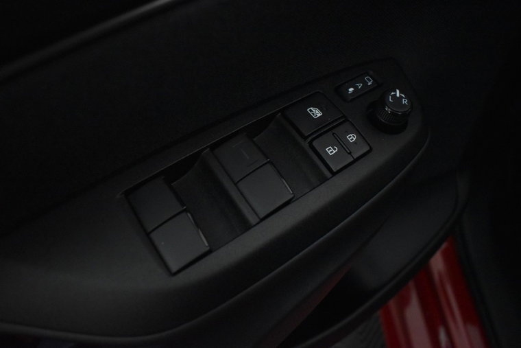 Vehicle Image 35
