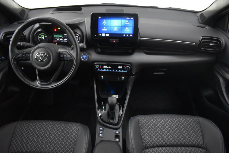 Vehicle Image 11