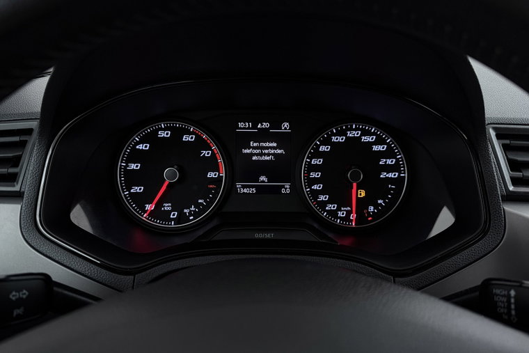 Vehicle Image 18