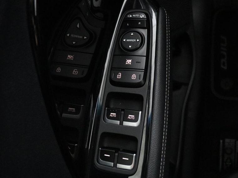 Vehicle Image 40