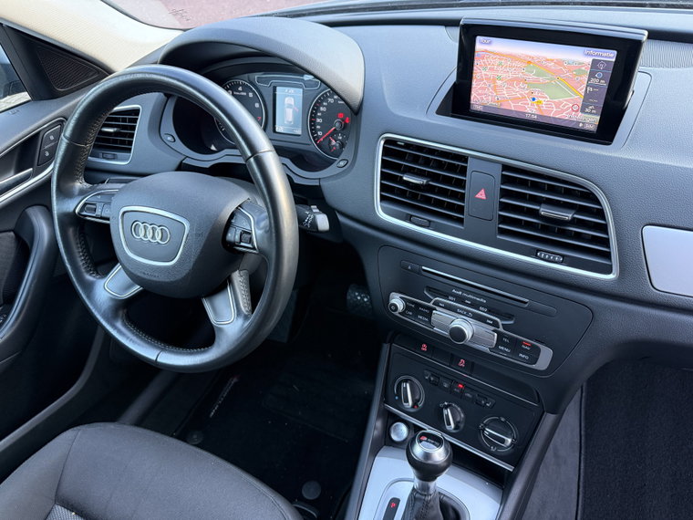 Vehicle Image 26