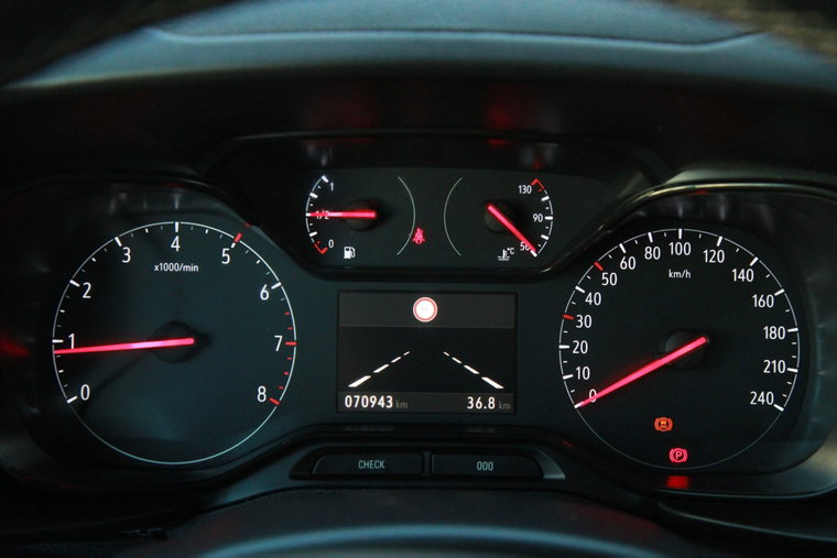 Vehicle Image 19