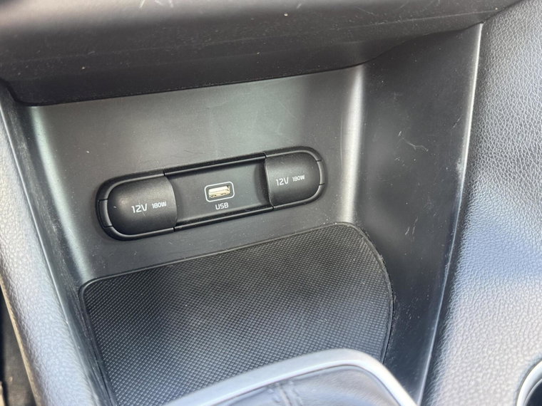Vehicle Image 33