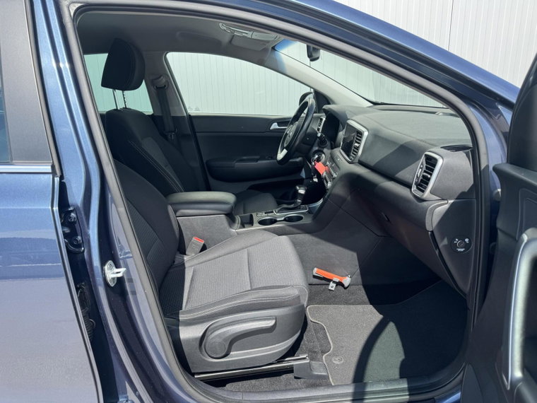 Vehicle Image 38