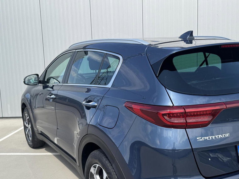 Vehicle Image 40