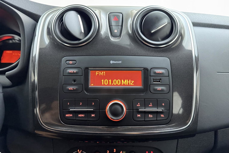Vehicle Image 18