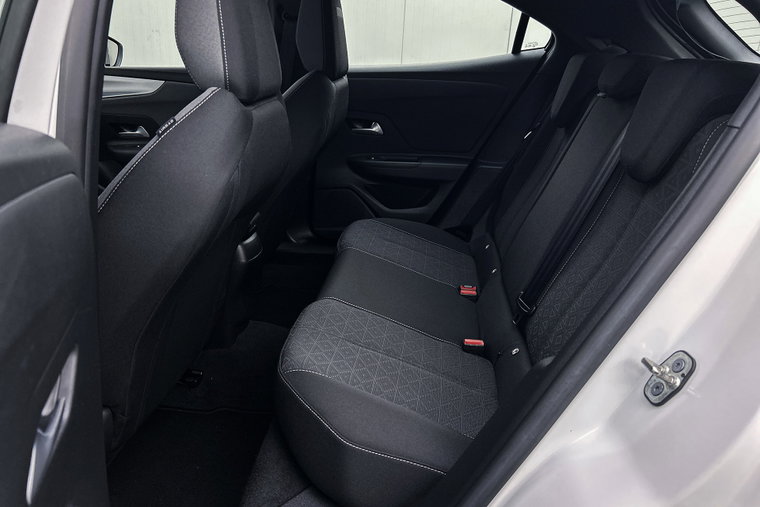 Vehicle Image 28