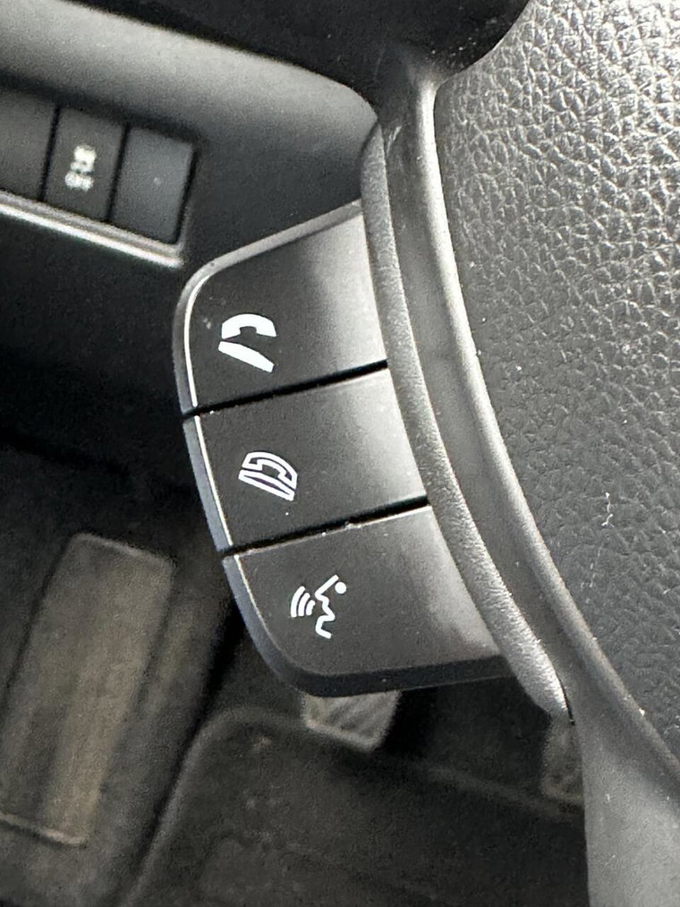 Vehicle Image 27
