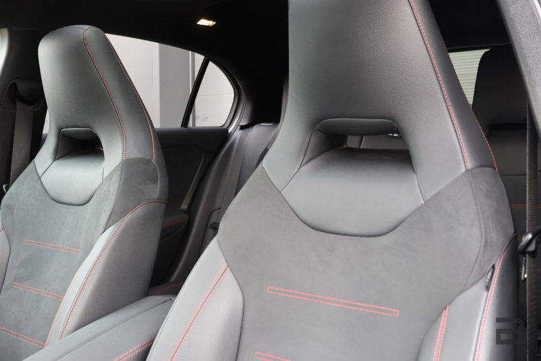 Vehicle Image 52