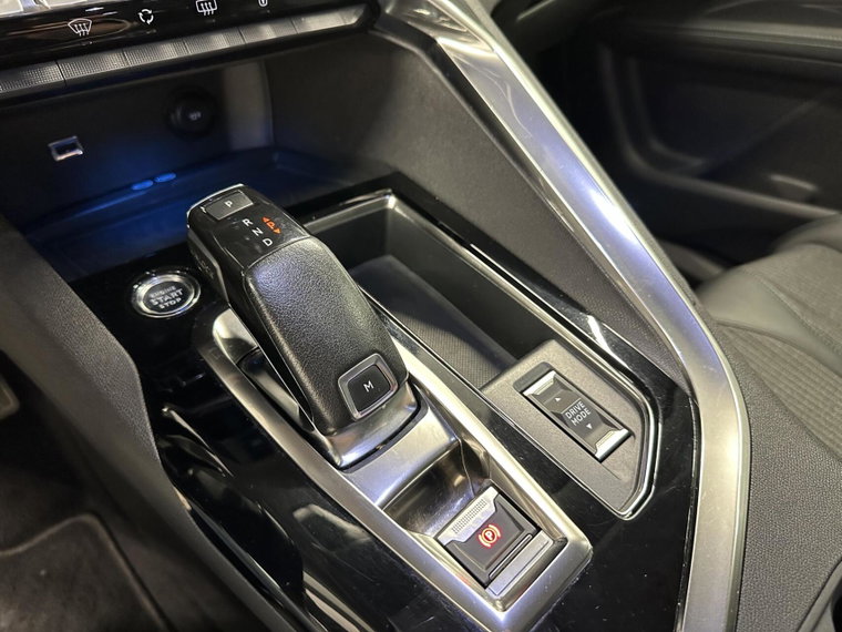 Vehicle Image 40