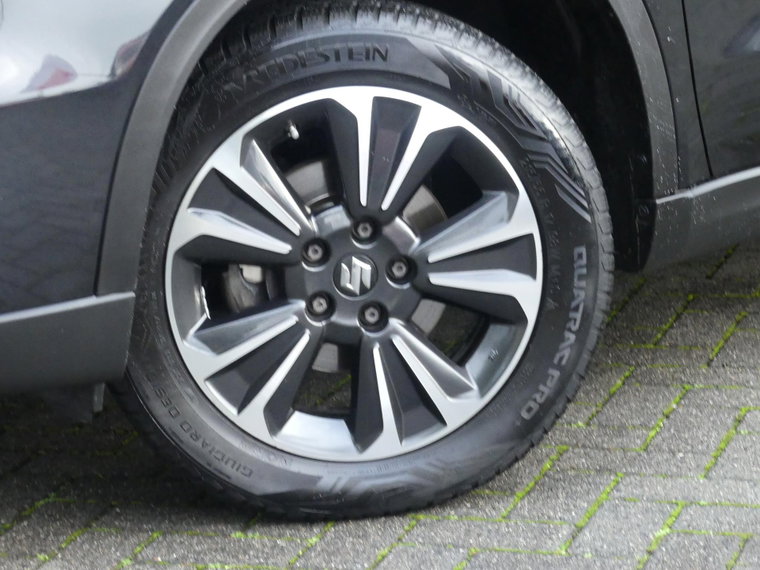 Vehicle Image 13