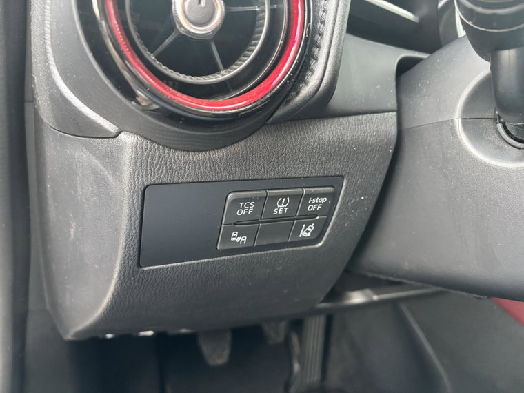Vehicle Image 24