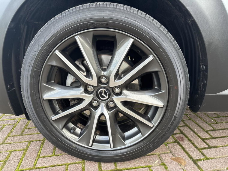 Vehicle Image 30