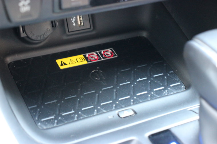 Vehicle Image 16