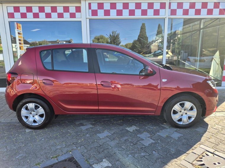 Vehicle Image 13