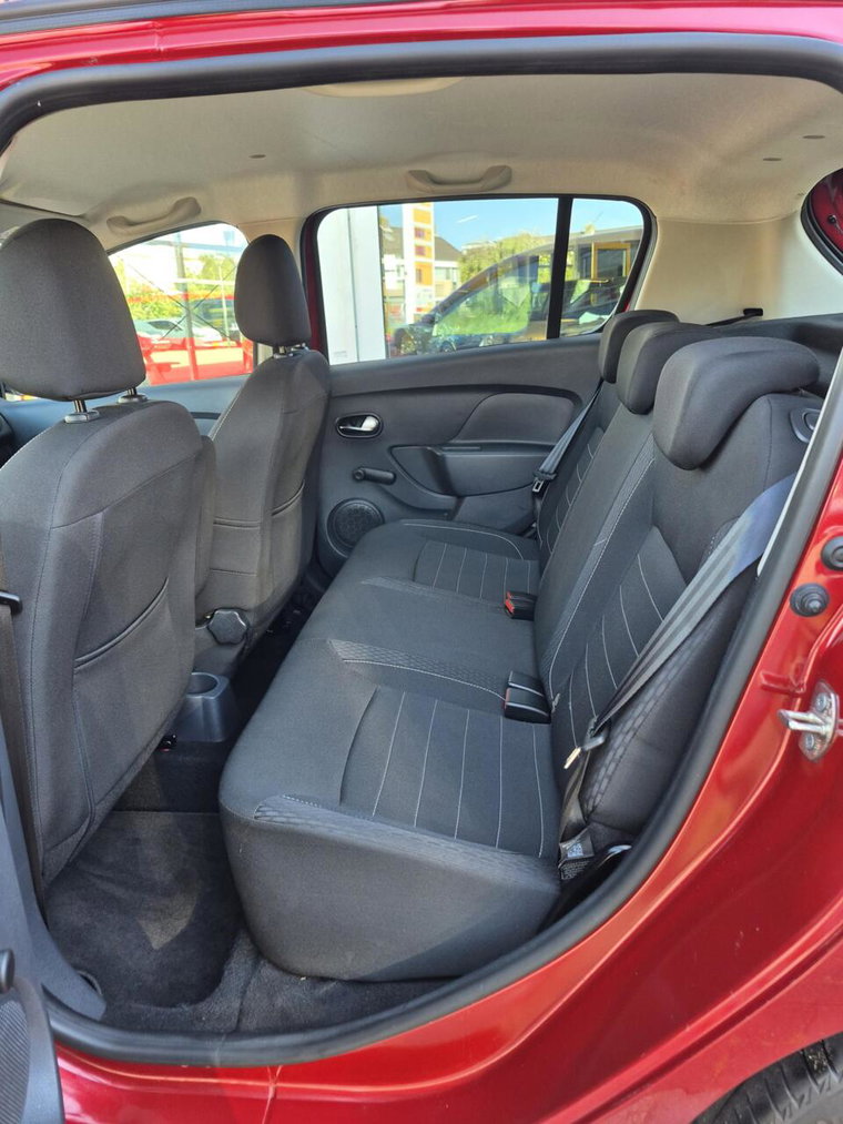 Vehicle Image 15