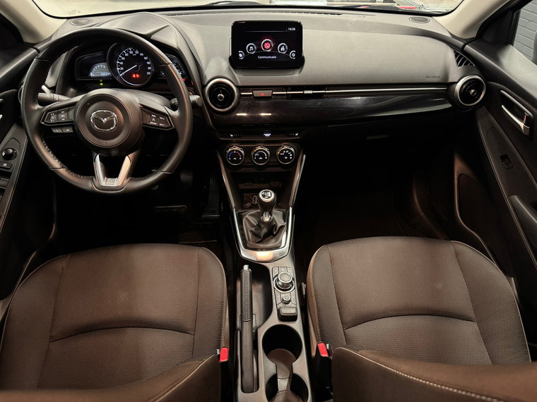Vehicle Image 11