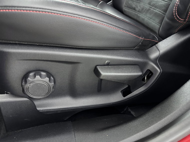 Vehicle Image 28