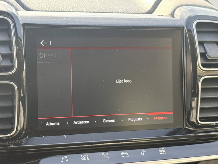 Vehicle Image 40