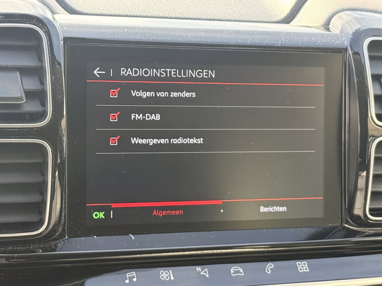 Vehicle Image 41
