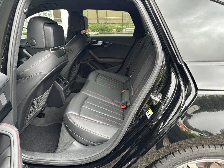 Vehicle Image 18