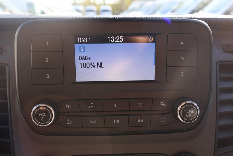 Vehicle Image 26
