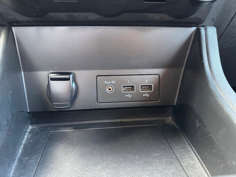 Vehicle Image 28