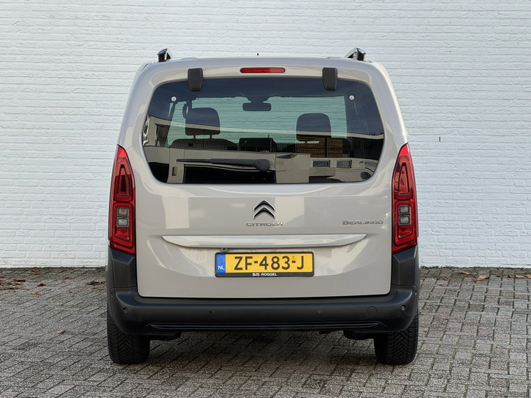 Vehicle Image 17