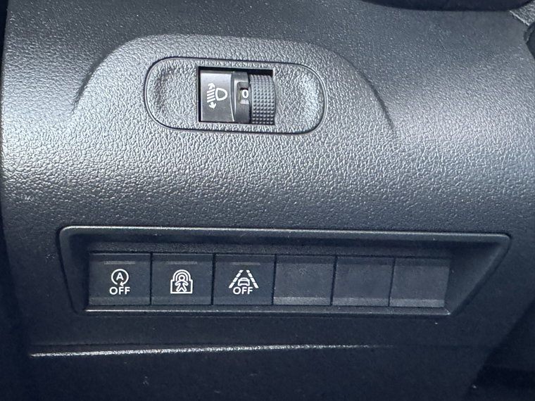 Vehicle Image 33