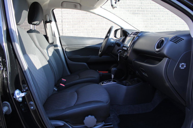 Vehicle Image 19