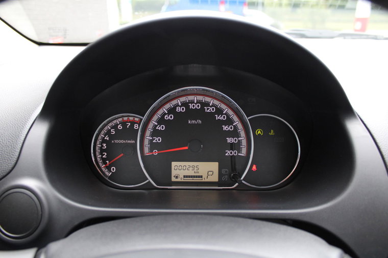 Vehicle Image 10