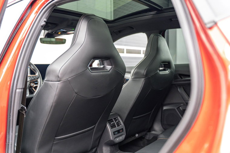 Vehicle Image 37