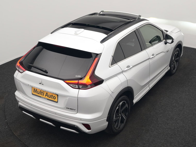 Vehicle Image 32