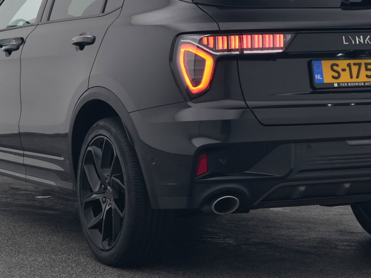 Vehicle Image 18