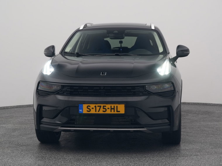 Vehicle Image 9