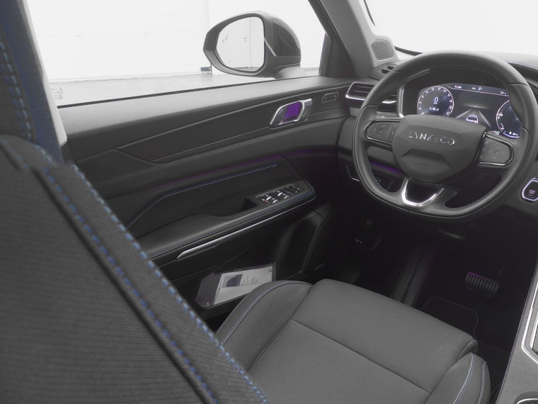Vehicle Image 11