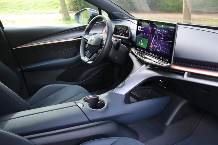 Vehicle Image 9