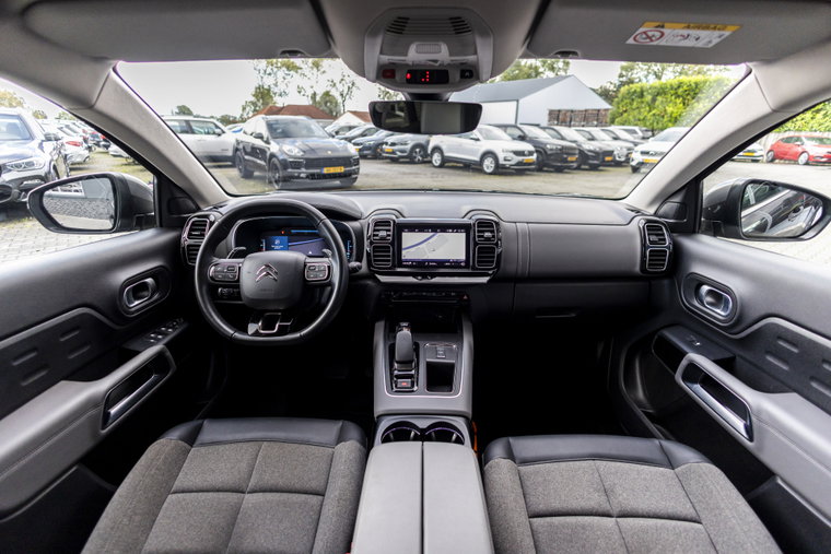 Vehicle Image 20