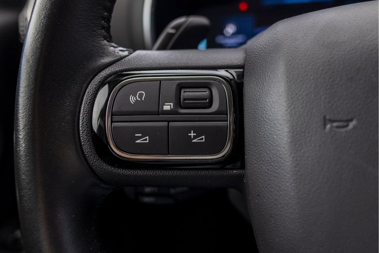 Vehicle Image 33