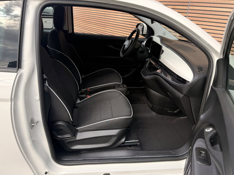 Vehicle Image 37