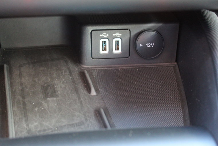 Vehicle Image 25