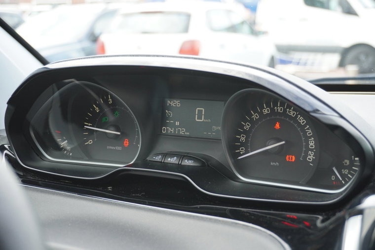 Vehicle Image 22