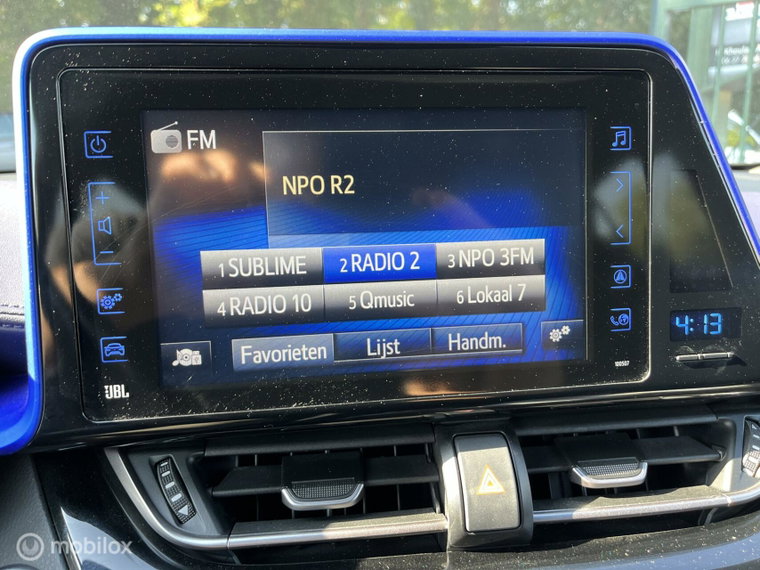 Vehicle Image 27