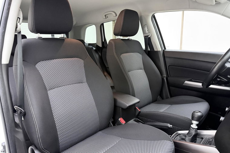 Vehicle Image 13