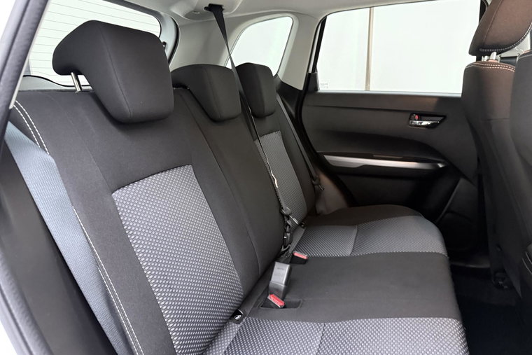 Vehicle Image 14