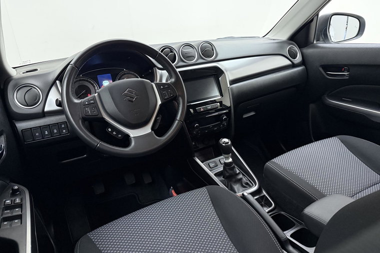 Vehicle Image 16